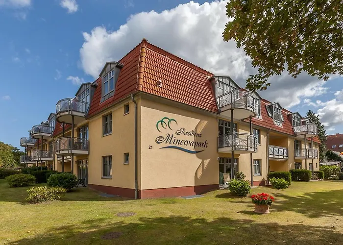 Minervapark 14 *
